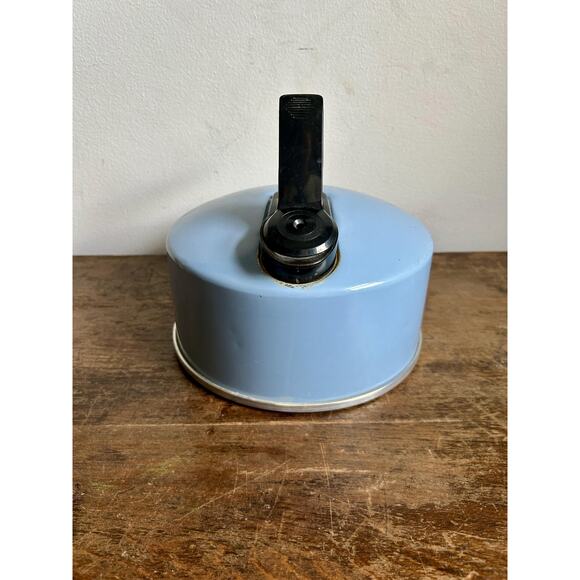 Vintage Powder Blue Whistling Tea Kettle, 2.5 Qt | Cottagecore | Teaware - Picture 3 of 7